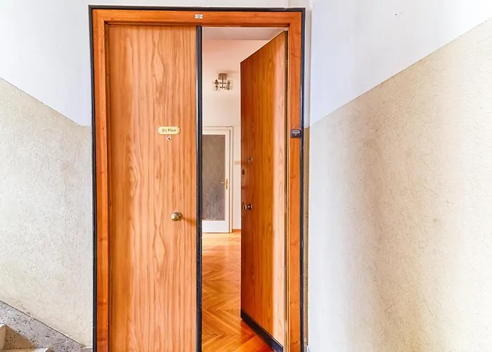 Jj's Place トリエステ